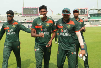 নাহিদের ঝড়, তানজিদের ব্যাটে জয়ে সিরিজে সমতা বাংলাদেশের