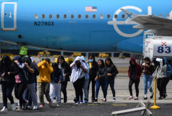 যুক্তরাষ্ট্র থেকে কঙ্গোতে পাঠানো অভিবাসীরা বলছেন, দেশে ফেরার জন্য চাপ দেওয়া হচ্ছে