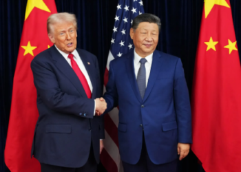 যুক্তরাষ্ট্রের শুল্ক ঝড় সামলেও ইরান যুদ্ধের ধাক্কায় চাপে চীনের অর্থনীতি