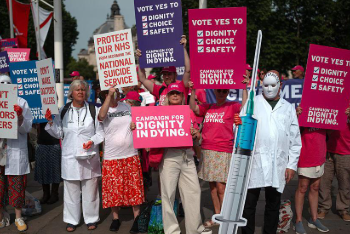 যুক্তরাজ্যে সহায়তাপ্রাপ্ত মৃত্যু আইন পাস হলো না, আবারও উদ্যোগের ঘোষণা