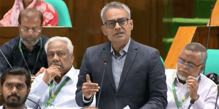 দেশের রেল নেটওয়ার্ক সম্প্রসারণের কাজ চলছে: রেলমন্ত্রী