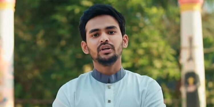 বিএনপি খুব দ্রুত দমনমূলক অবস্থানে যাচ্ছে: আসিফ