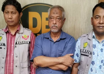 তারেক রহমানের কোমর ভেঙে দেওয়ার অভিযোগ অস্বীকার জেনারেল মাসুদের
