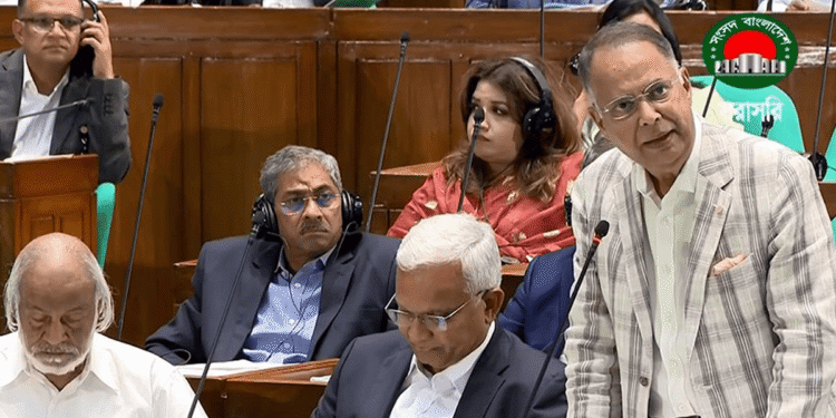 দেড়দিনের তেল এখন বিক্রি হয় ২ ঘণ্টায়, সংসদে জ্বালানিমন্ত্রী