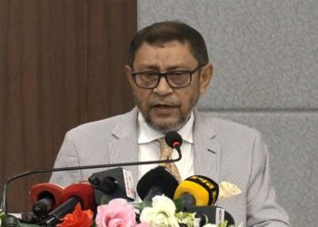 পর্যাপ্ত মজুত আছে, আগামী ৬ মাস টিকা দিয়ে যেতে পারব: স্বাস্থ্যমন্ত্রী