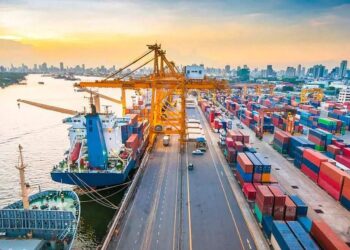 বিদেশিদের হাতে যাচ্ছে না চট্টগ্রাম বন্দর