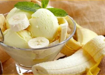 গরমে স্বস্তি আনে কলার আইসক্রিম, যেভাবে বানাবেন