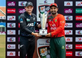 টস জিতে ফিল্ডিংয়ে বাংলাদেশ