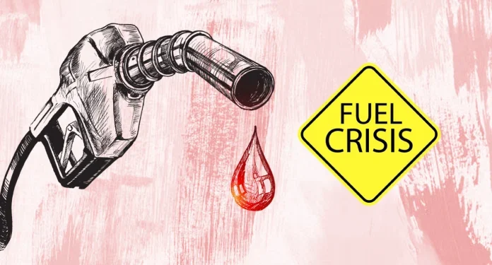 প্রান্তিক পর্যায়ে সাপ্লাই চেইন বিপর্যয়: জ্বালানি সংকটের নেপথ্যে ‘স্লিপ সিস্টেম’ বন্ধ হওয়া