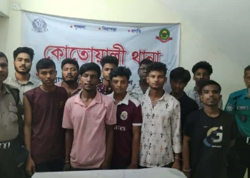 আ.লীগ-ছাত্রলীগের ১২ নেতাকর্মী গ্রেপ্তার