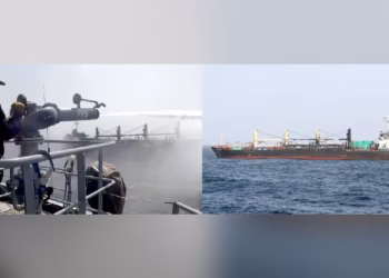 আরব সাগরে বিপদাপন্ন জাহাজ থেকে বাংলাদেশিসহ ১৮ নাবিককে উদ্ধার করল পাকিস্তান নৌবাহিনী