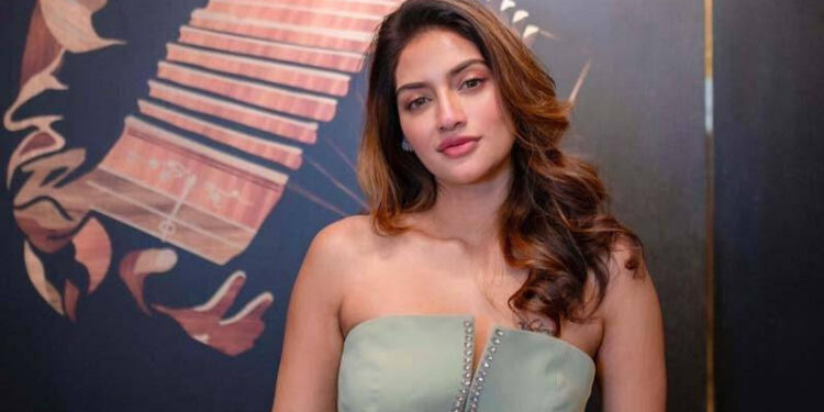 বাংলাদেশে গম পাচারের অভিযোগে নায়িকা নুসরাত জাহানকে তলব