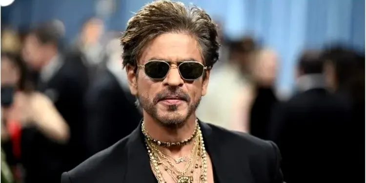 কেন নিজেকে ‘রাজা’ মনে হচ্ছে শাহরুখের