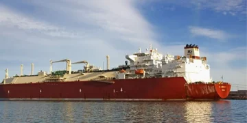 এক লাখ ৬৯ হাজার টন জ্বালানি নিয়ে চট্টগ্রাম বন্দরে ৫ জাহাজ