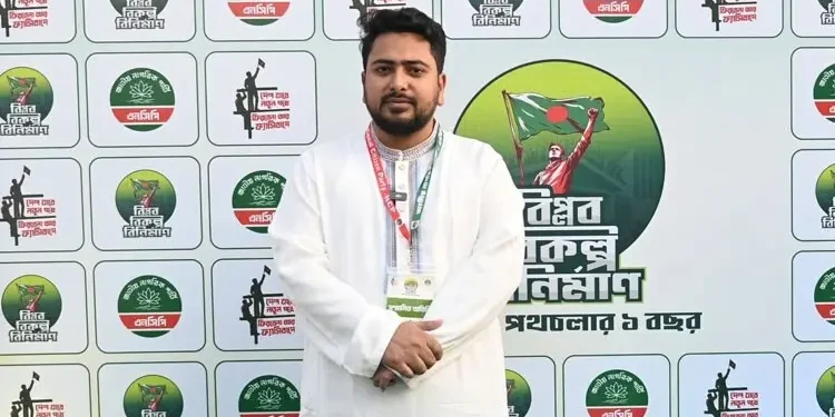ওমরাহ শেষে আজ দেশে ফিরবেন নাহিদ ইসলাম