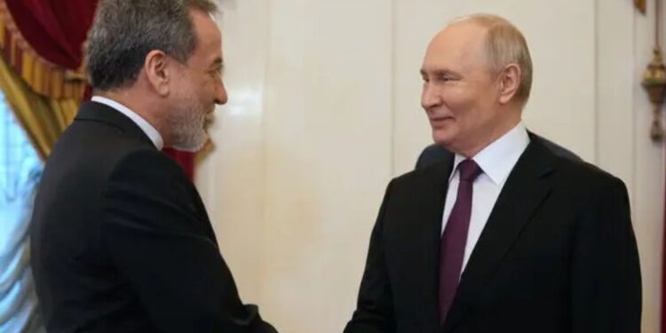 পুতিনের সঙ্গে আরাগচির বৈঠক, ইরানে শান্তির আশা প্রকাশ