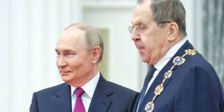 ইরান যুদ্ধ নিয়ে লাভরভের সাথে গুরুত্বপূর্ণ বৈঠকে বসবেন পুতিন