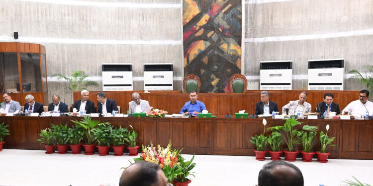 অফিস সকাল ৯টা থেকে ৪টা, সন্ধ্যা ছয়টায় বন্ধ মার্কেট