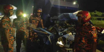 ঢাকা-মাওয়া এক্সপ্রেসওয়েতে সড়ক দুর্ঘটনা: একই পরিবারের ৩ জনসহ আহত ৪, শিশুর অবস্থা আশঙ্কাজনক