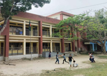 শিক্ষক সংকটে ধুঁকছে বেনীপুর সরকারি প্রাথমিক বিদ্যালয়, ব্যাহত পাঠদান