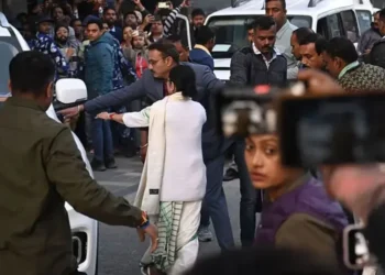 পশ্চিমবঙ্গে রাজনীতি-ভোট দুয়েরই নিয়ন্ত্রণ এখন আই-প্যাক ও আইটি সেলের হাতে