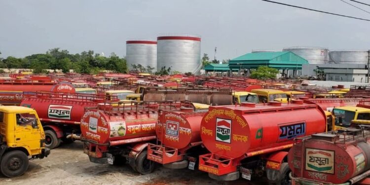 পার্বতীপুর রেল হেড ডিপোতে এসেছে আরও ৮ হাজার মেট্রিক টন ডিজেল