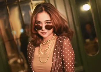 সংরক্ষিত নারী আসনে অংশগ্রহণের মাধ্যমে আমার রাজনীতির পথচলা শুরু: অভিনেত্রী চমক