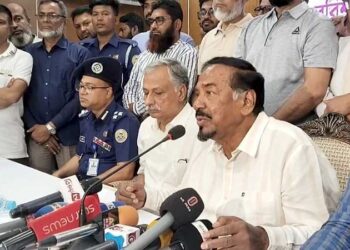 কারণে-অকারণে সংসদ ওয়াকআউট না করতে বিরোধীদলকে আহ্বান স্পিকারের