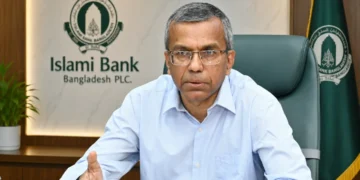 ইসলামী ব্যাংককে ১৩ হাজার কোটি টাকা ধার দেওয়া হয়েছে: গভর্নর