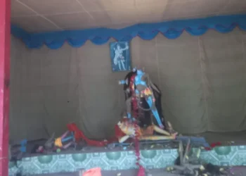 ময়মনসিংহে মন্দিরের তালা ভেঙে কালী ও লক্ষ্মী প্রতিমা ভাঙচুর