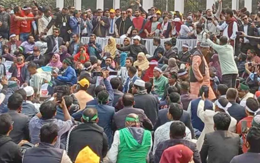 ৬১ জেলায় একযোগে সহকারী শিক্ষক পদে সুপারিশপ্রাপ্তদের কর্মসূচি