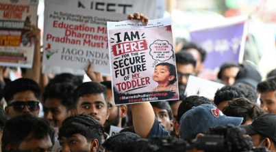 ছাত্রাবাসে শিক্ষার্থীর ঝুলন্ত লাশ উদ্ধার, বিক্ষোভে বিদ্যালয়ে ভাঙচুর