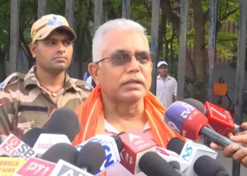 ভারতে নয় বাংলাদেশ-পাকিস্তানে গিয়ে নামাজ পড়ুন কেউ কিছু বলবে না: বিজেপির মন্ত্রী