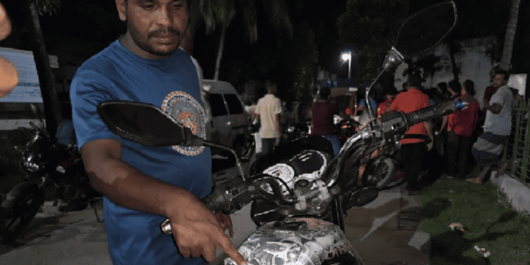 বিএনপির মিছিলে ছাত্রলীগের হামলা, আহত ১০