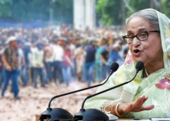 প্রাণনাশের আশঙ্কা থাকলেও ডিসেম্বরের মধ্যেই বাংলাদেশে ফিরতে চান শেখ হাসিনা