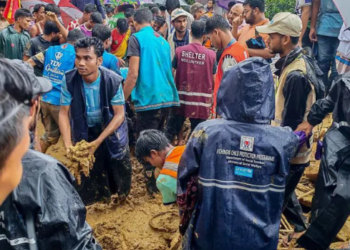 কক্সবাজারের রোহিঙ্গা শিবিরে পাহাড়ধস, সাত শিশু ও এক শিক্ষিকা নিহত