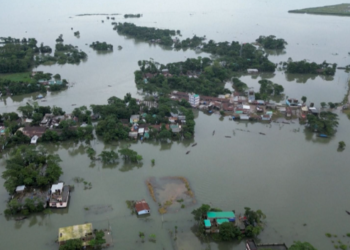 টানা বৃষ্টিতে দেশে মৃত ৫১, ক্ষতিগ্রস্ত ১০ লাখের বেশি মানুষ