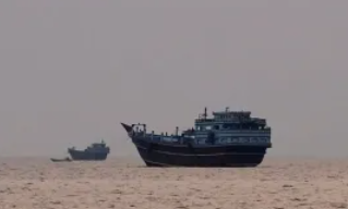 হুথিদের অবরোধে লোহিত সাগর রুট ঝুঁকিতে, এশিয়ায় তেল সরবরাহে বিকল্প হতে পারবে কি সুয়েজ খাল?