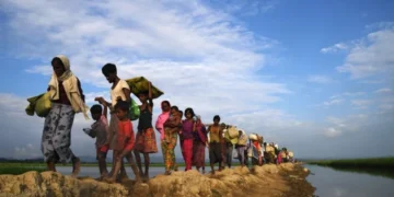 রাখাইনে তীব্র সংঘাত, নতুন করে রোহিঙ্গা অনুপ্রবেশের শঙ্কা
