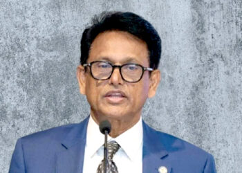 কোচিং-নির্ভরতা কমাতে স্কুলের আগে-পরে বিশেষ ক্লাসের পরামর্শ শিক্ষামন্ত্রীর