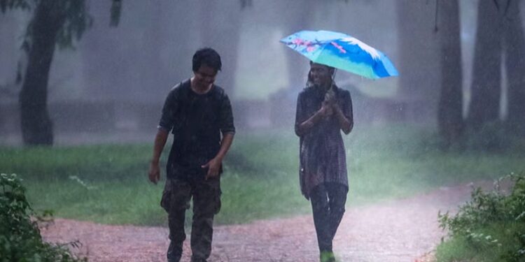 বঙ্গোপসাগরে লঘুচাপ, দেশের বিভিন্ন অঞ্চলে বৃষ্টির পূর্বাভাস