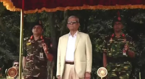 রাষ্ট্রপতি হিসেবে প্রথম কার্যদিবসে বঙ্গভবনে মির্জা ফখরুল