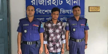 সরকা‌রি রাস্তা নি‌য়ে বি‌রোধে হত্যা, পলাতক ছাত্রশ‌ক্তির নেতা গ্রেফতার